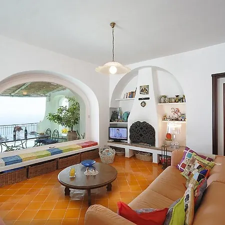 Sleeps 8 With Pool And Air Con Villa